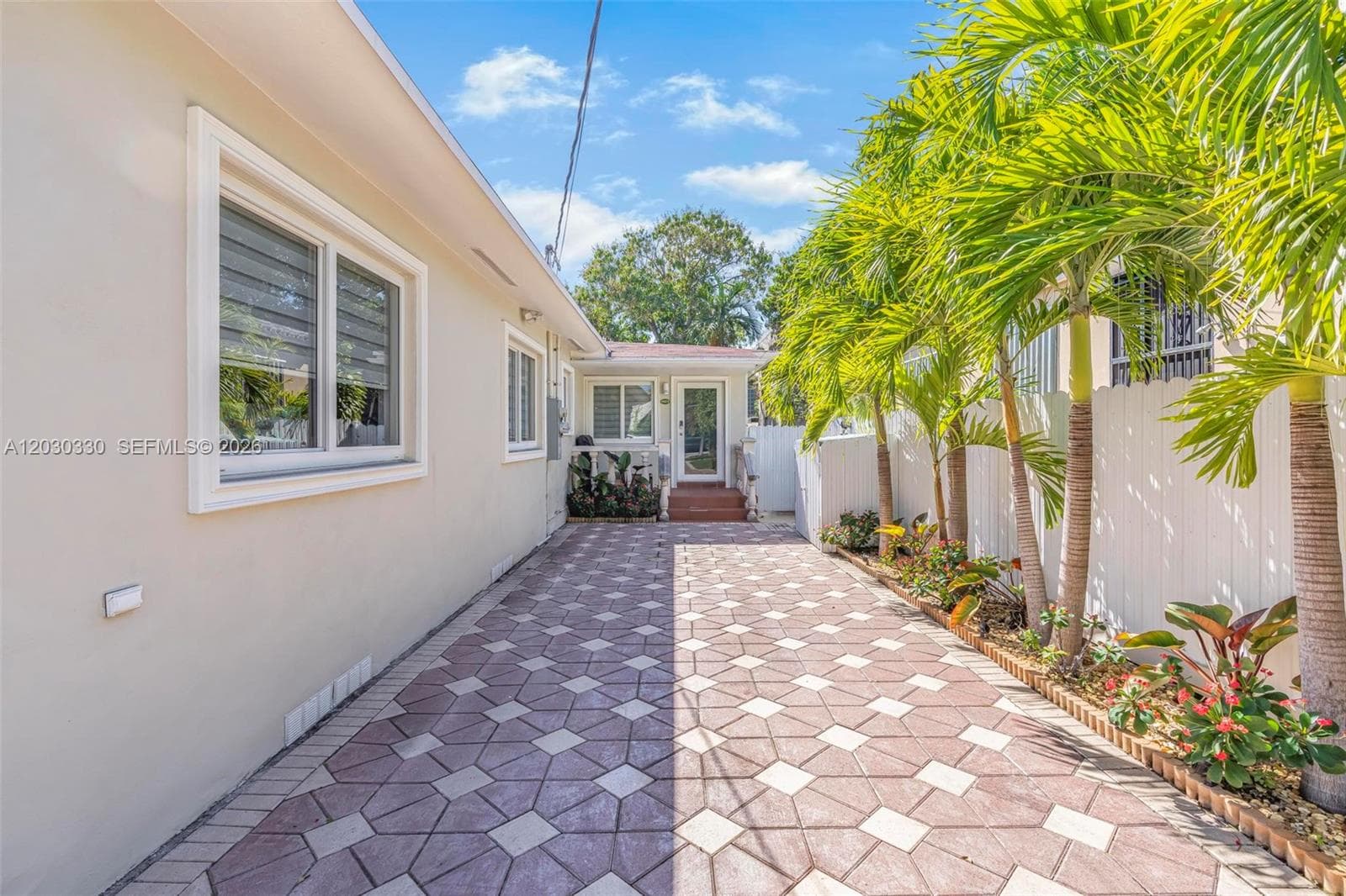 1620 SW 19th St # 1622, Miami FL 33145 — 2