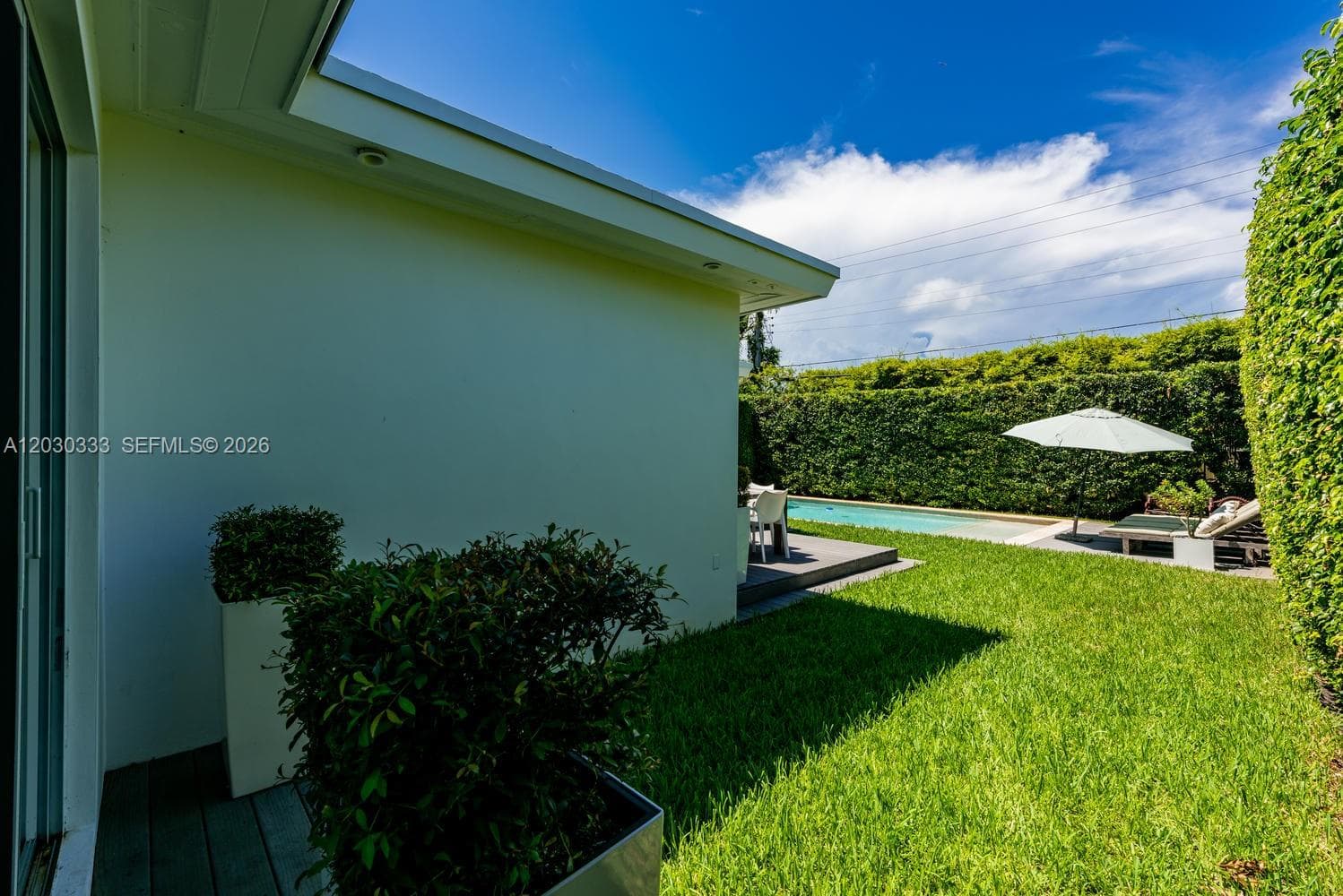 575 W 50th St, Miami Beach FL 33140 — 31