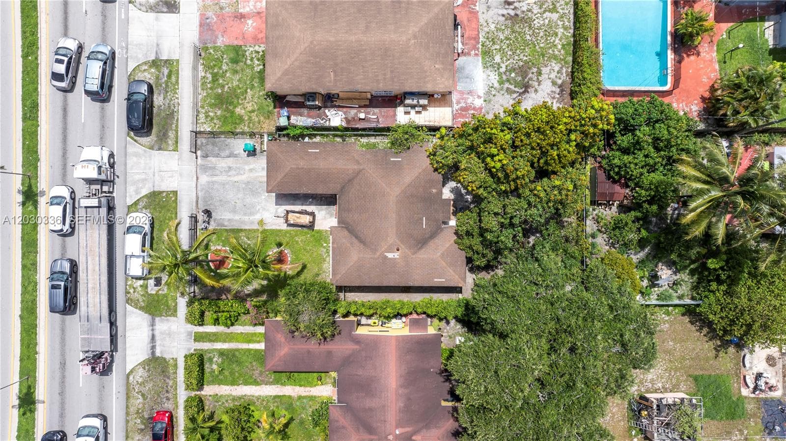 579 NW 119th St, Miami FL 33168 — 32