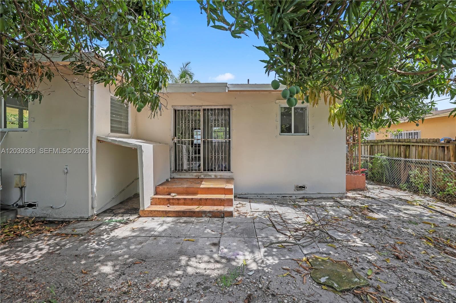 579 NW 119th St, Miami FL 33168 — 24