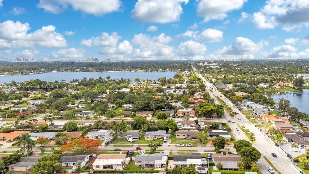 Lakeview Plaza, Miami, FL — 27