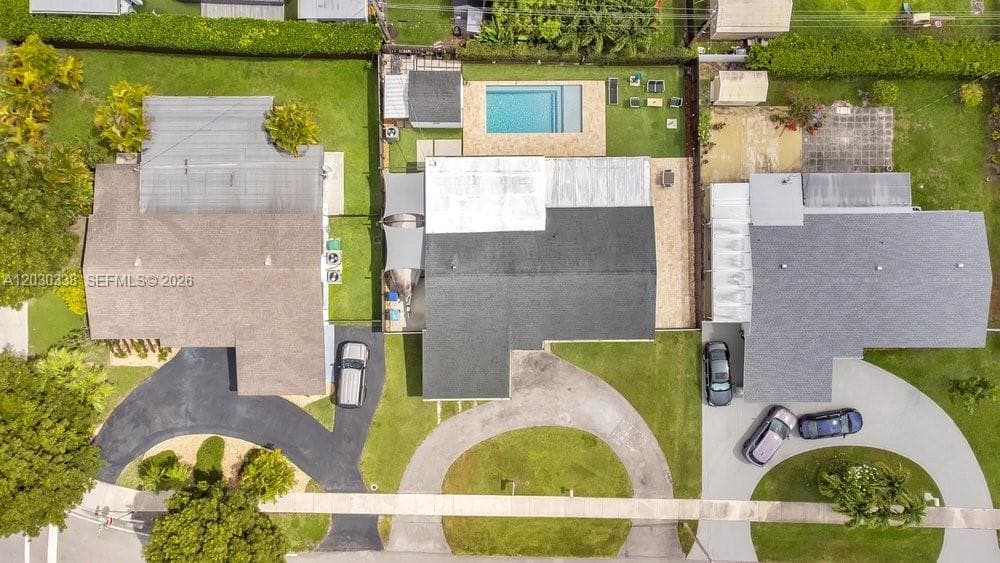 Lakeview Plaza, Miami, FL — 26