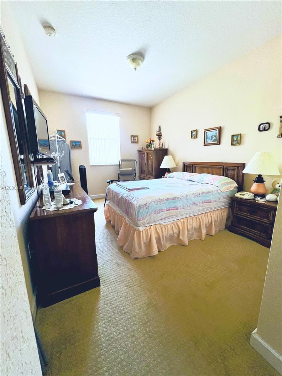 2499 SE 14th St, Homestead FL 33035 — 17