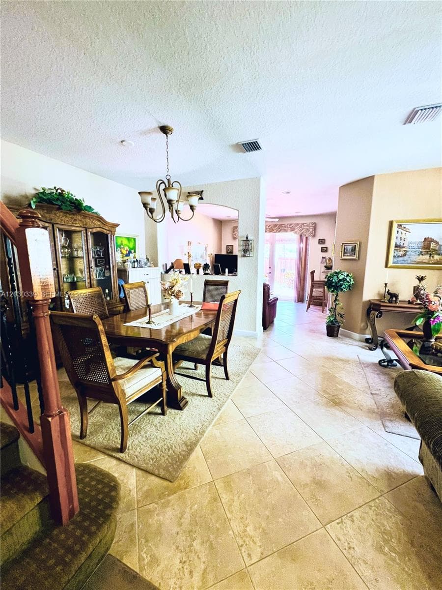 2499 SE 14th St, Homestead FL 33035 — 5