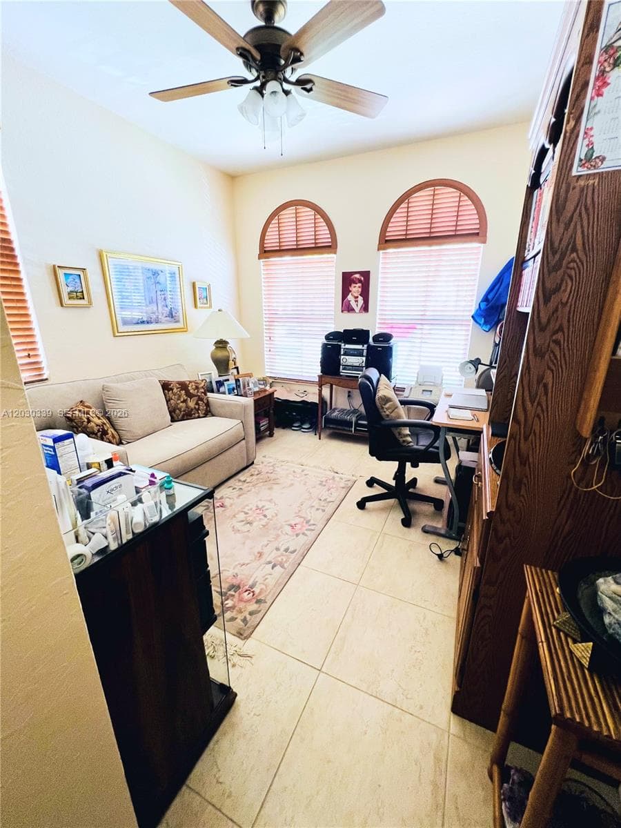 2499 SE 14th St, Homestead FL 33035 — 11