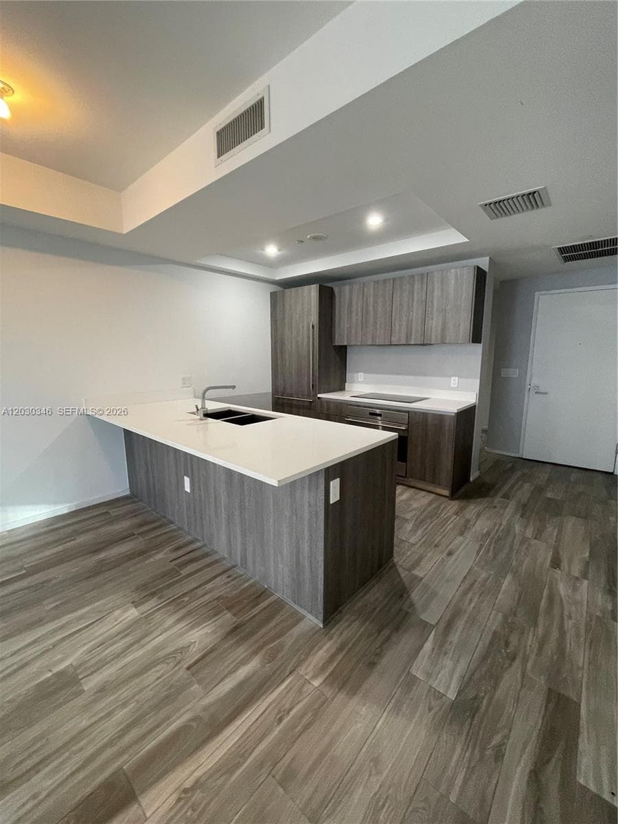 801 S Miami Ave # 1502, Miami FL 33130 — 16