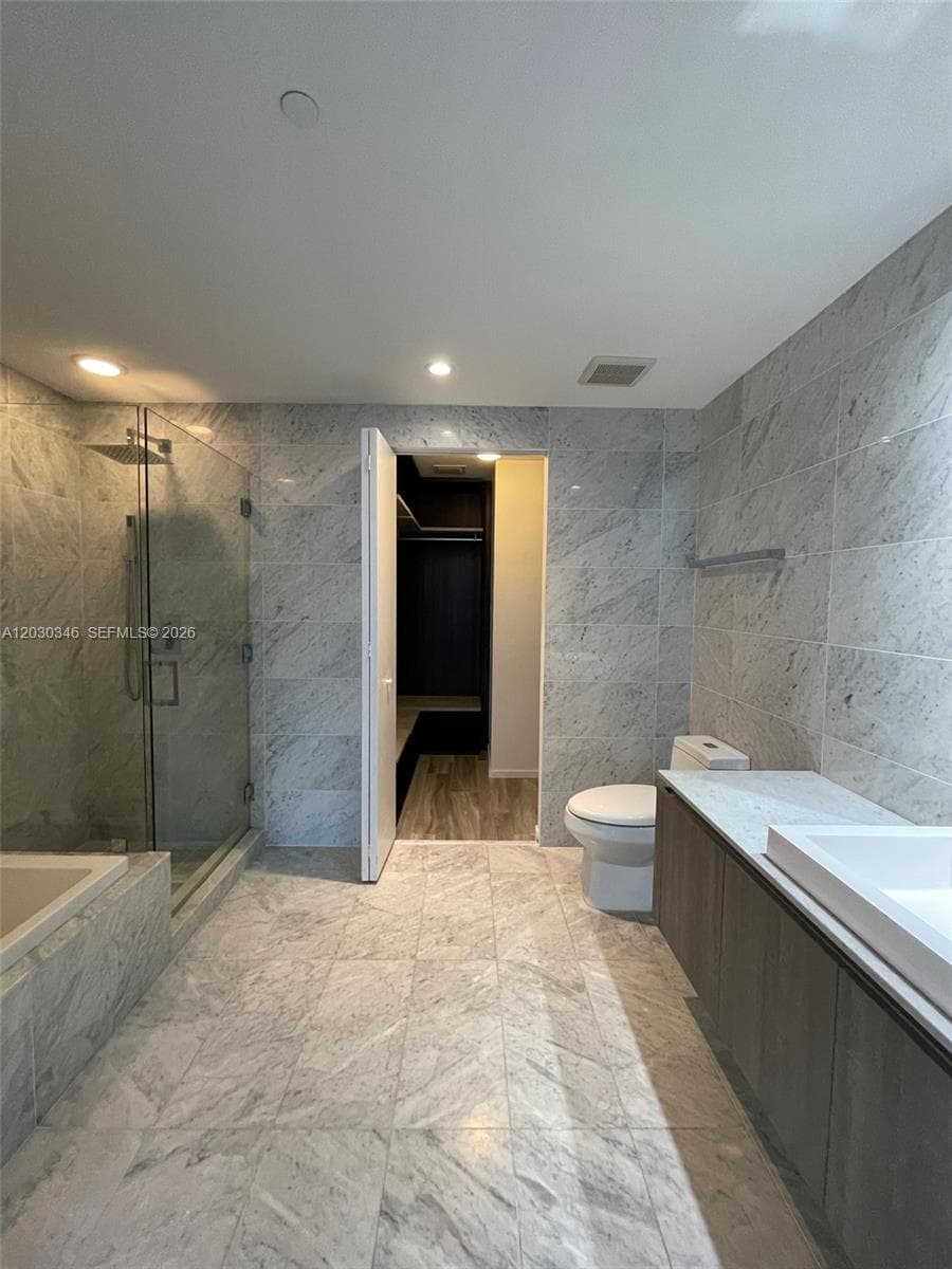 801 S Miami Ave # 1502, Miami FL 33130 — 15