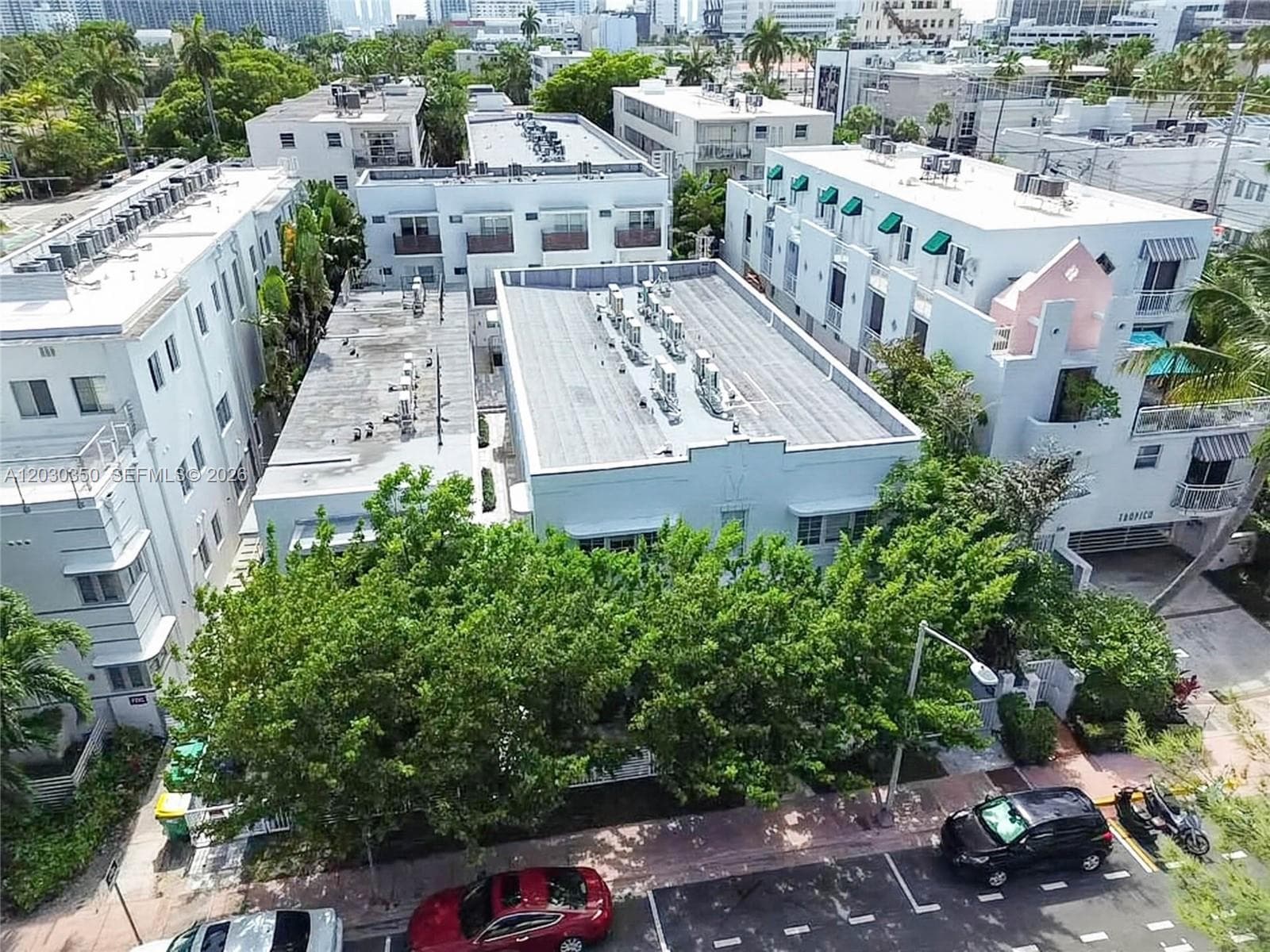 Lincoln Sub, Miami Beach, FL — 12