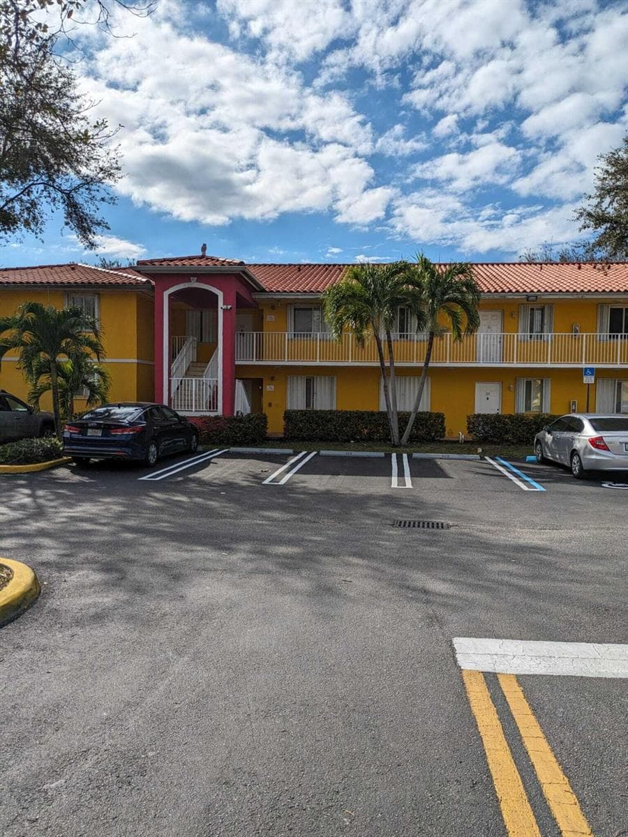 201 NW 177th Street # 206, Miami Gardens FL 33169 — 17