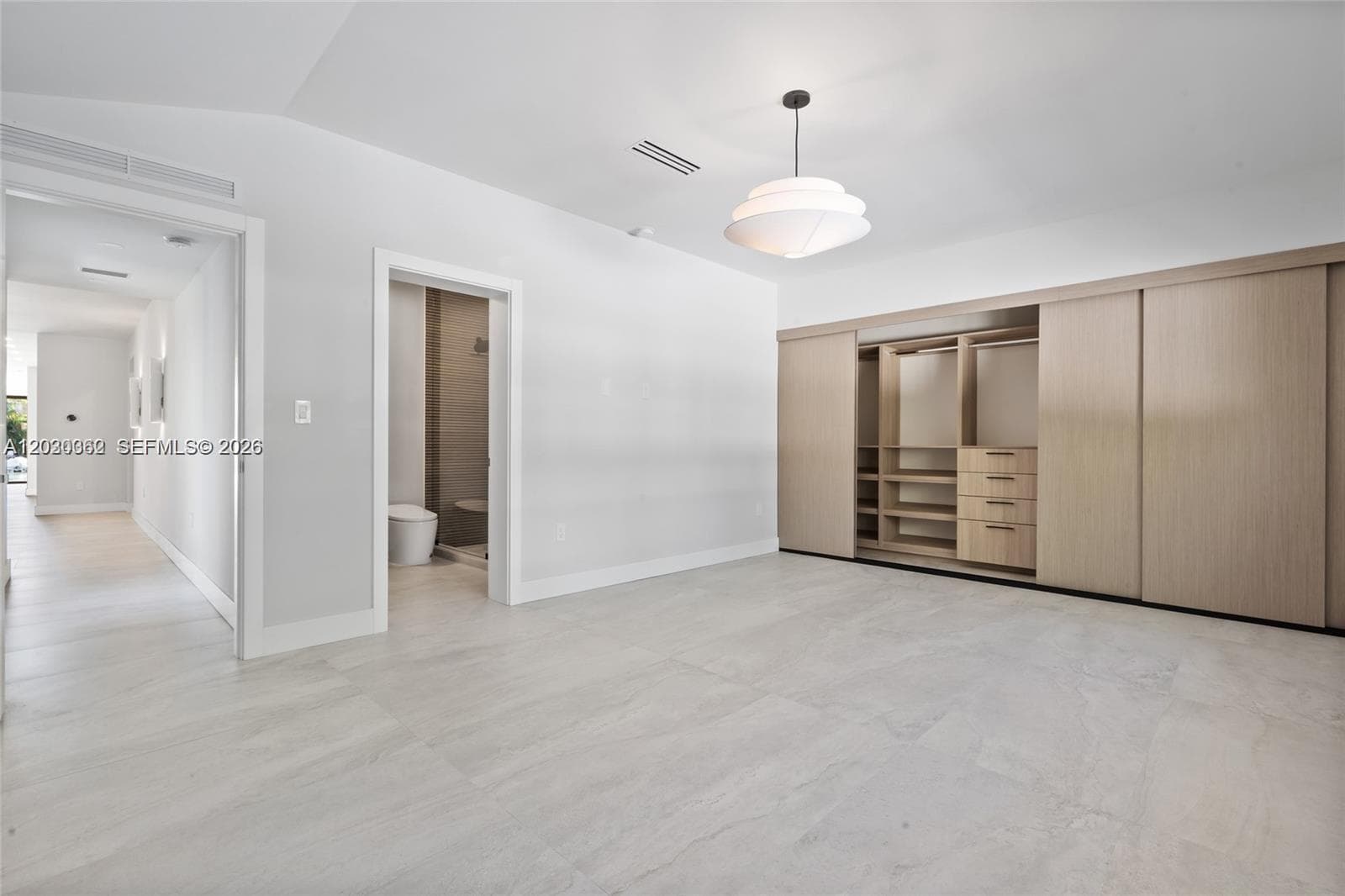 550 S Shore Dr, Miami Beach FL 33141 — 30