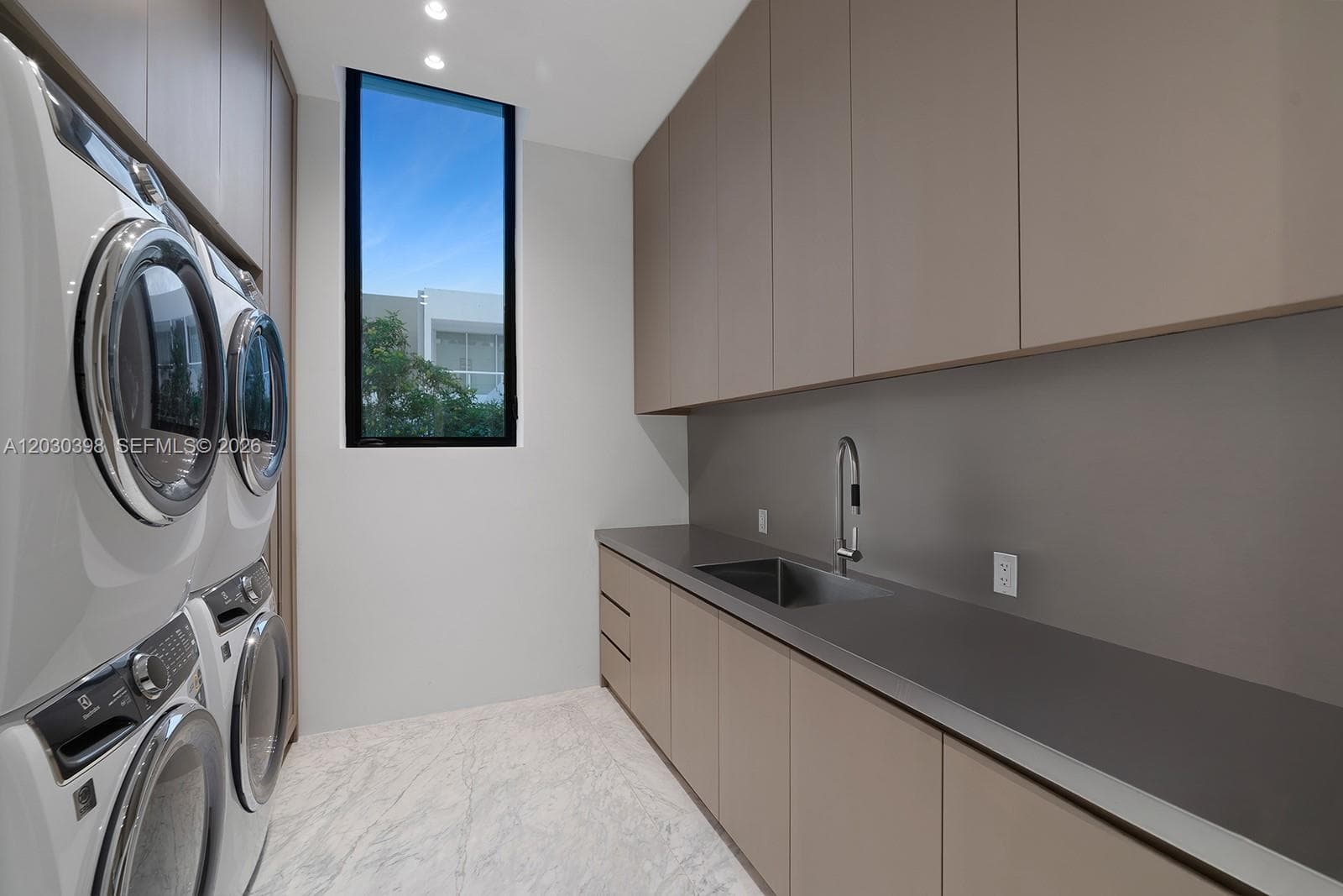 360 S Hibiscus Drive, Miami Beach FL 33139 — 76
