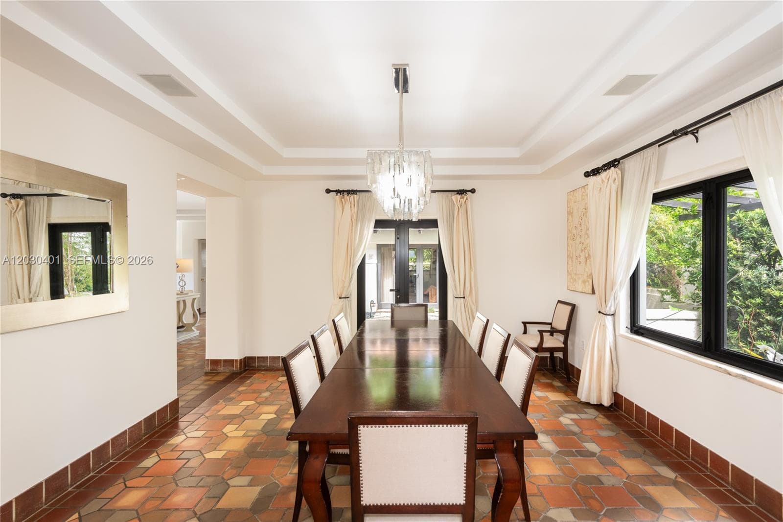 5860 Pine Tree Dr, Miami Beach FL 33140 — 47