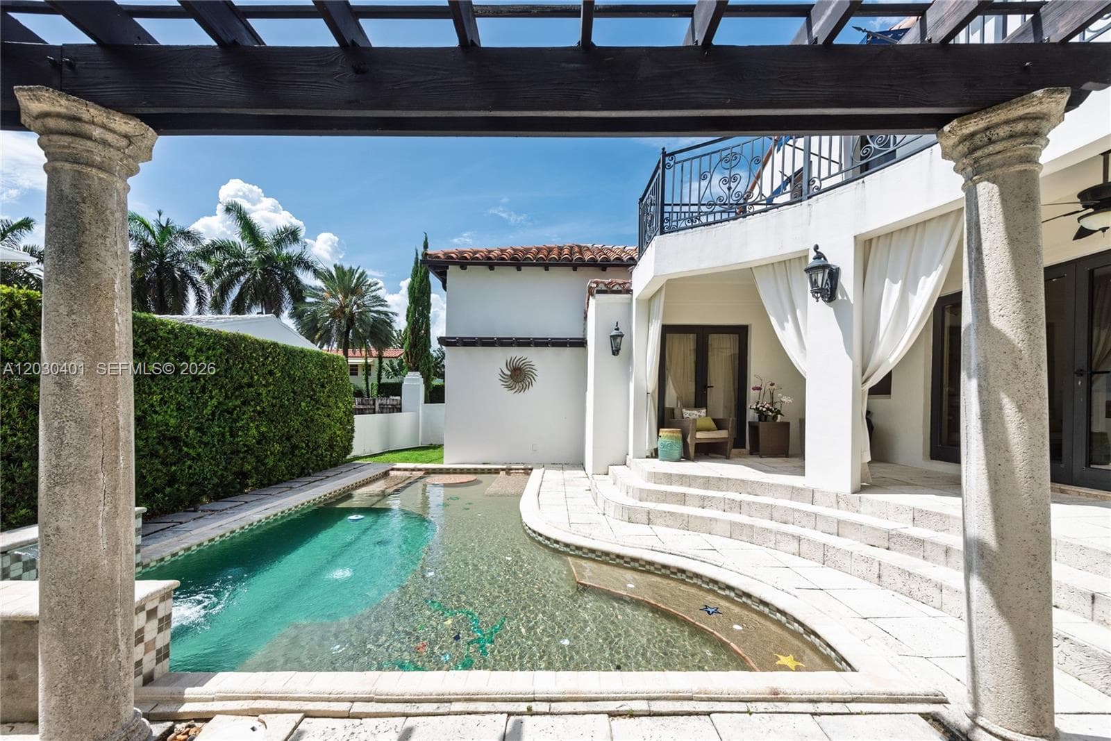 5860 Pine Tree Dr, Miami Beach FL 33140 — 67