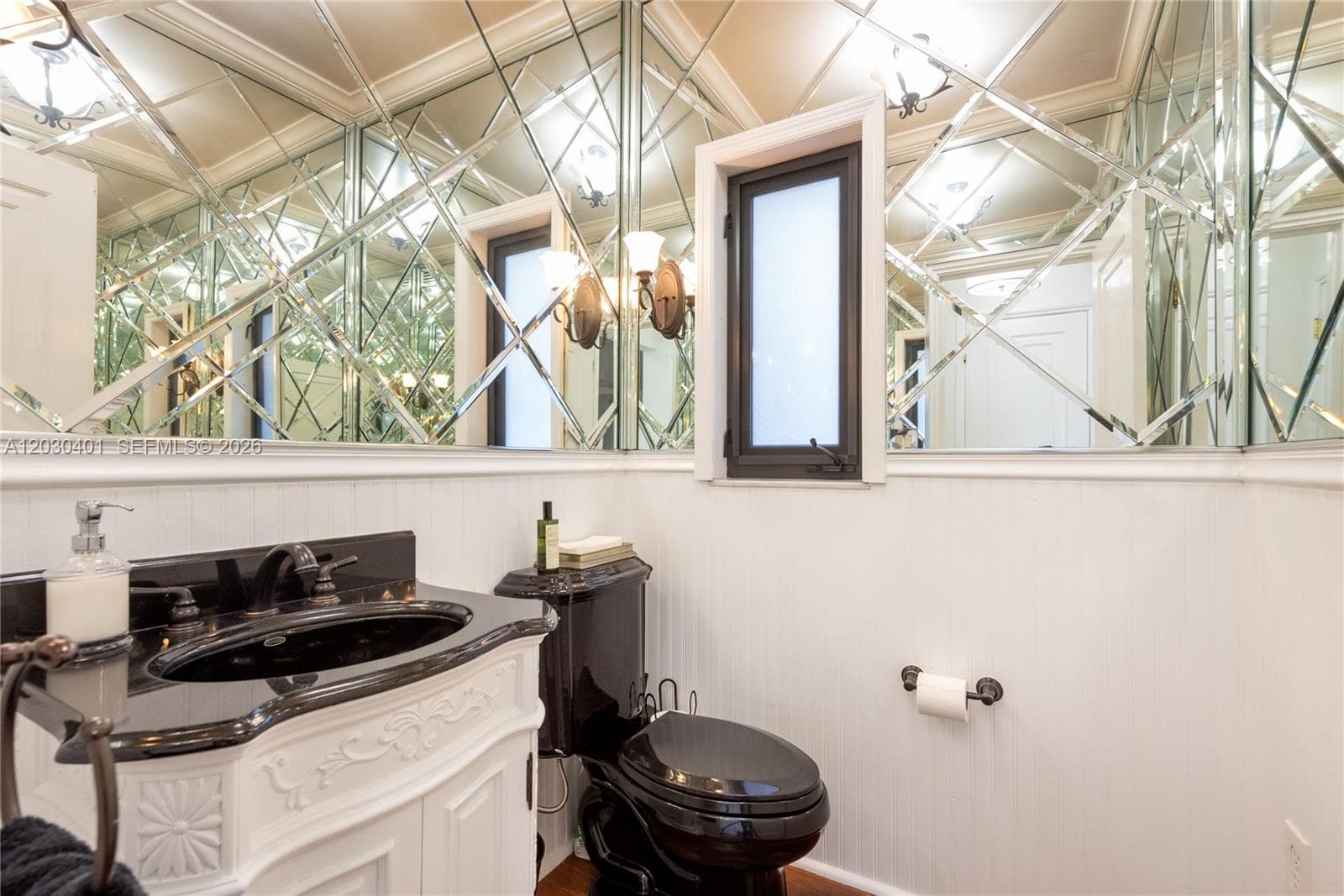 5860 Pine Tree Dr, Miami Beach FL 33140 — 65