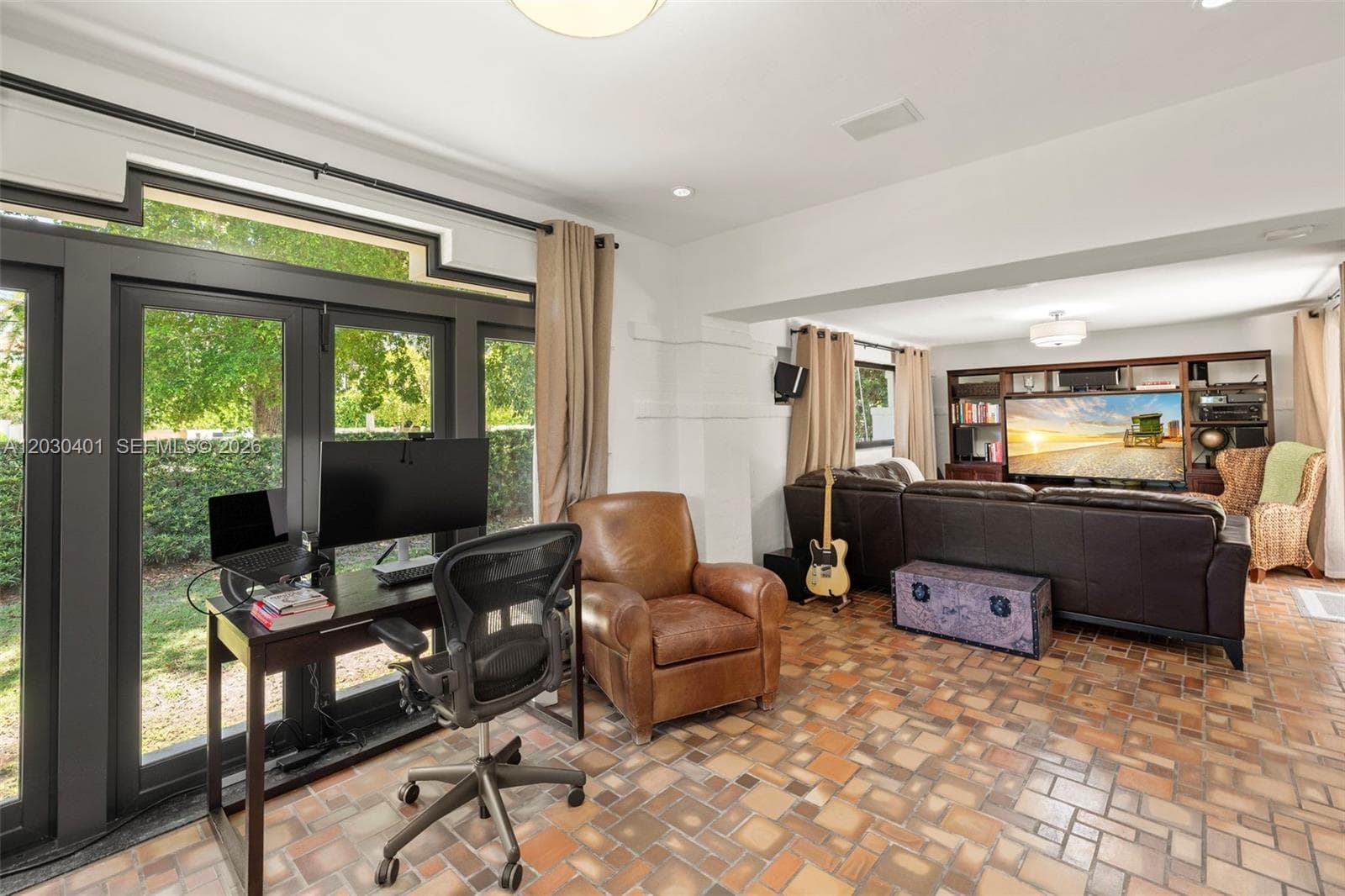 5860 Pine Tree Dr, Miami Beach FL 33140 — 49