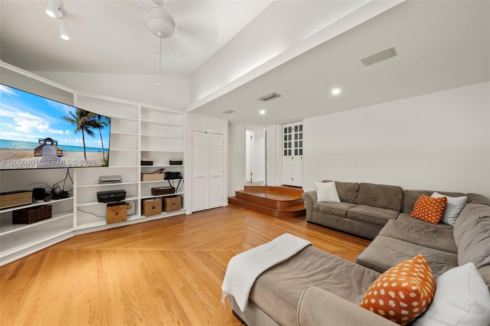 5860 Pine Tree Dr, Miami Beach FL 33140 — 14