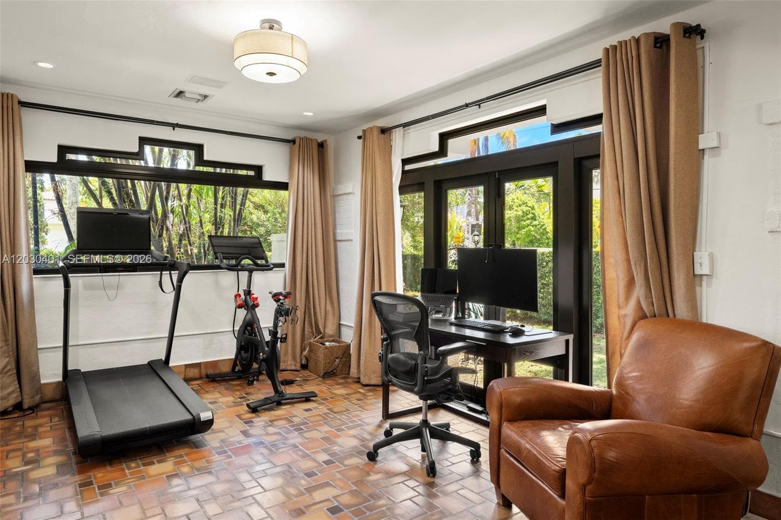 5860 Pine Tree Dr, Miami Beach FL 33140 — 15