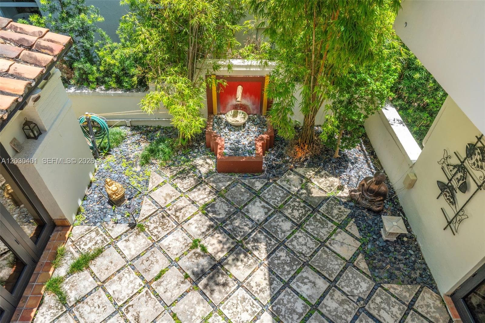 5860 Pine Tree Dr, Miami Beach FL 33140 — 19