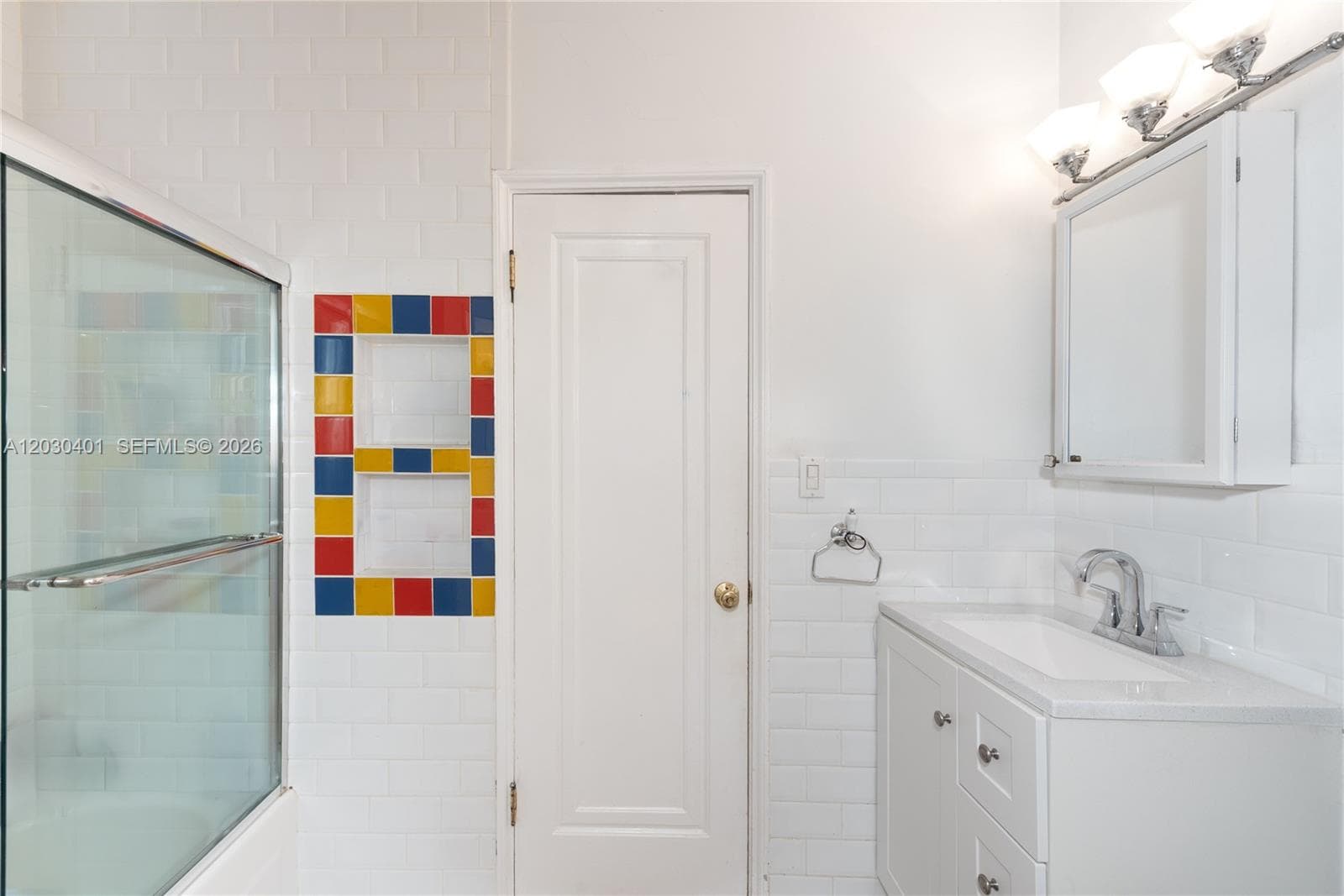 5860 Pine Tree Dr, Miami Beach FL 33140 — 60