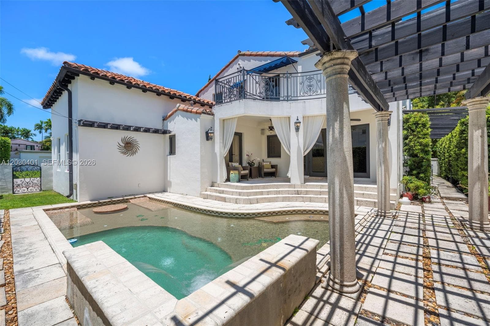 5860 Pine Tree Dr, Miami Beach FL 33140 — 21