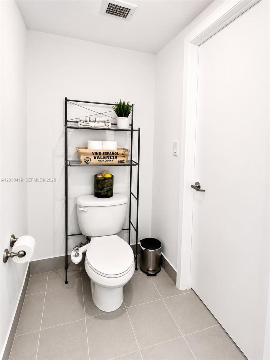 92 SW 3rd St # 1508, Miami FL 33130 — 9