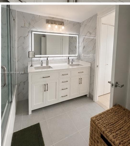 92 SW 3rd St # 1508, Miami FL 33130 — 18