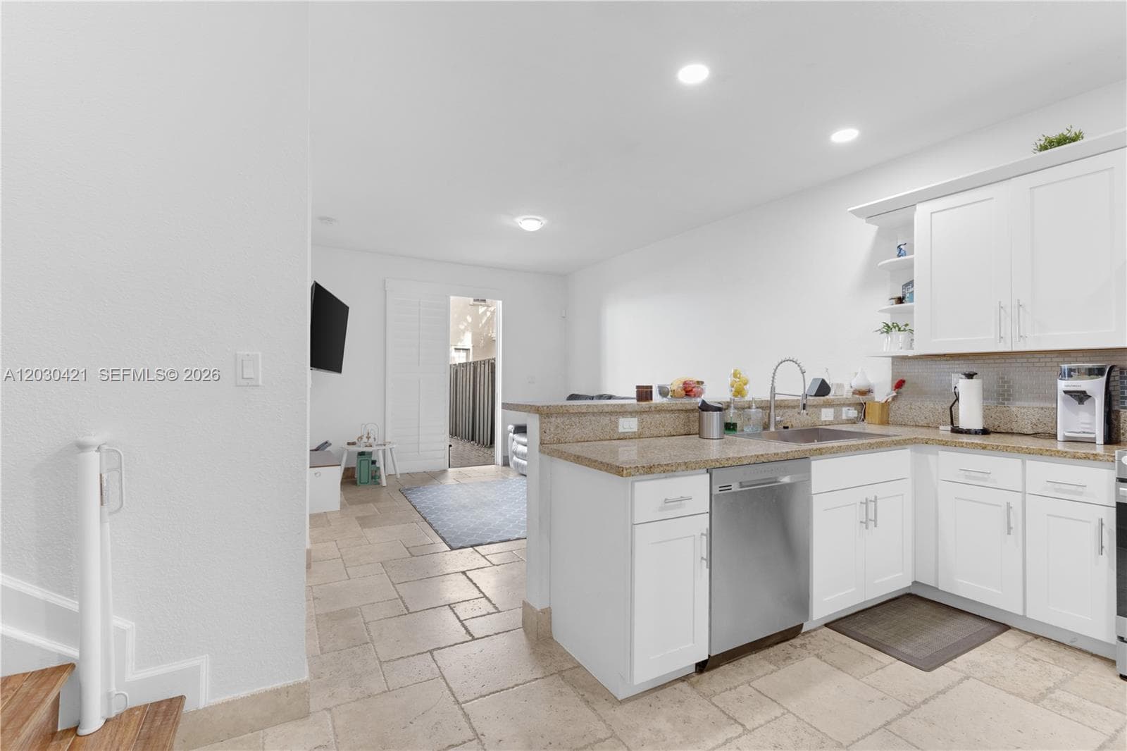 7475 NW 116th Ave, Doral FL 33178 — 8