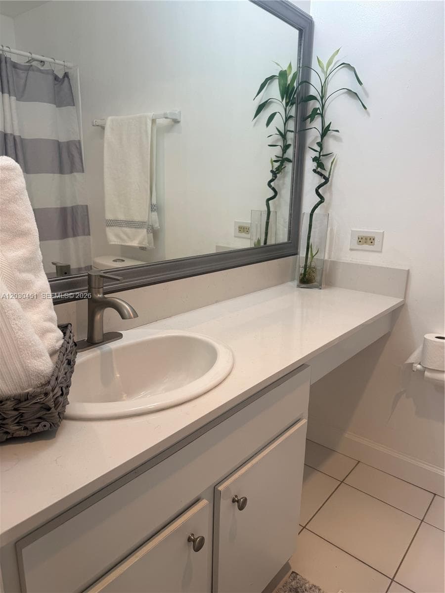 1390 Ocean Dr # 302, Miami Beach FL 33139 — 14