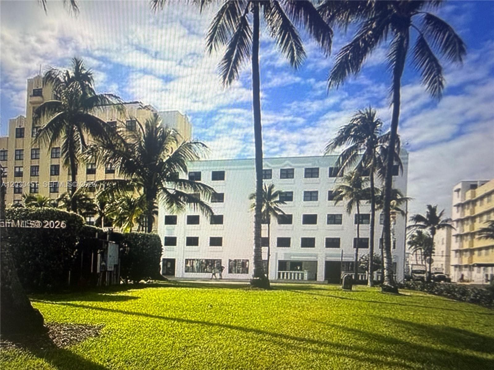 1390 Ocean Dr # 302, Miami Beach FL 33139 — 21