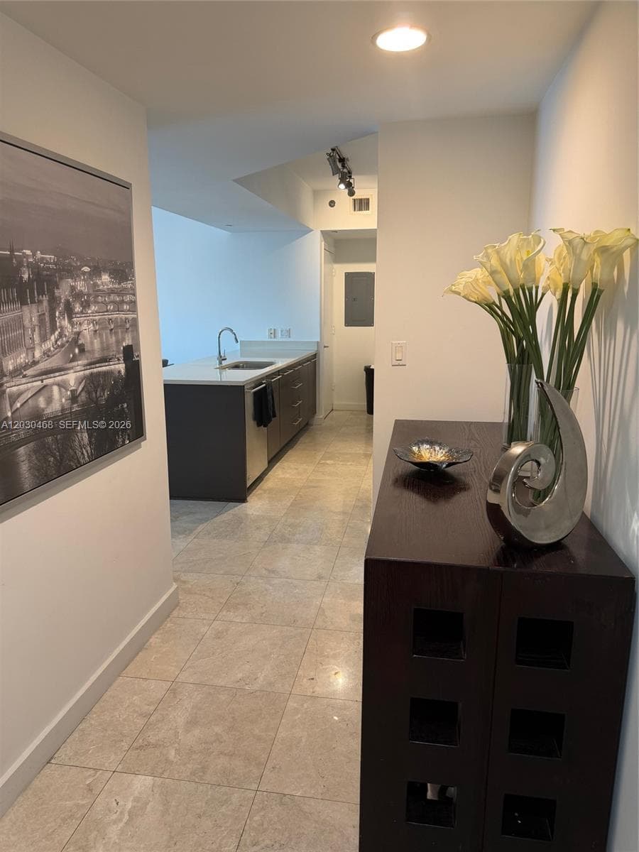 500 Brickell Ave # 3105, Miami FL 33131 — 2