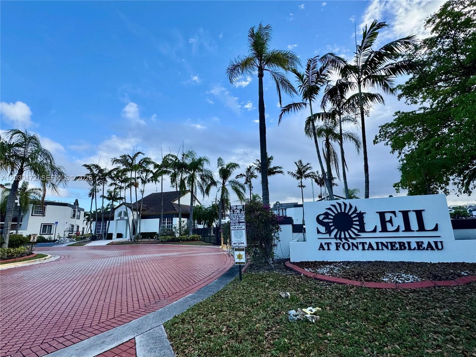 9711 Fontainebleau Blvd # D203, Miami FL 33172 — 1