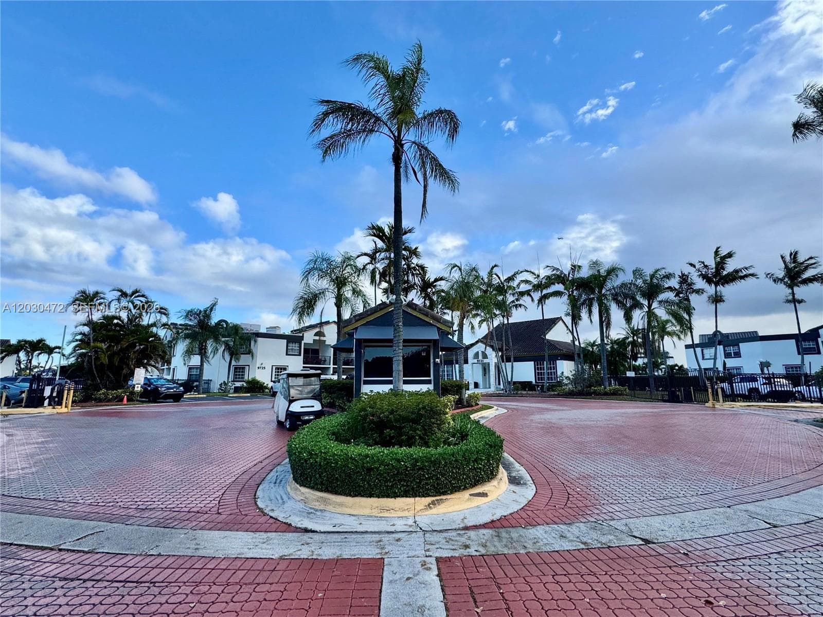 9711 Fontainebleau Blvd # D203, Miami FL 33172 — 41