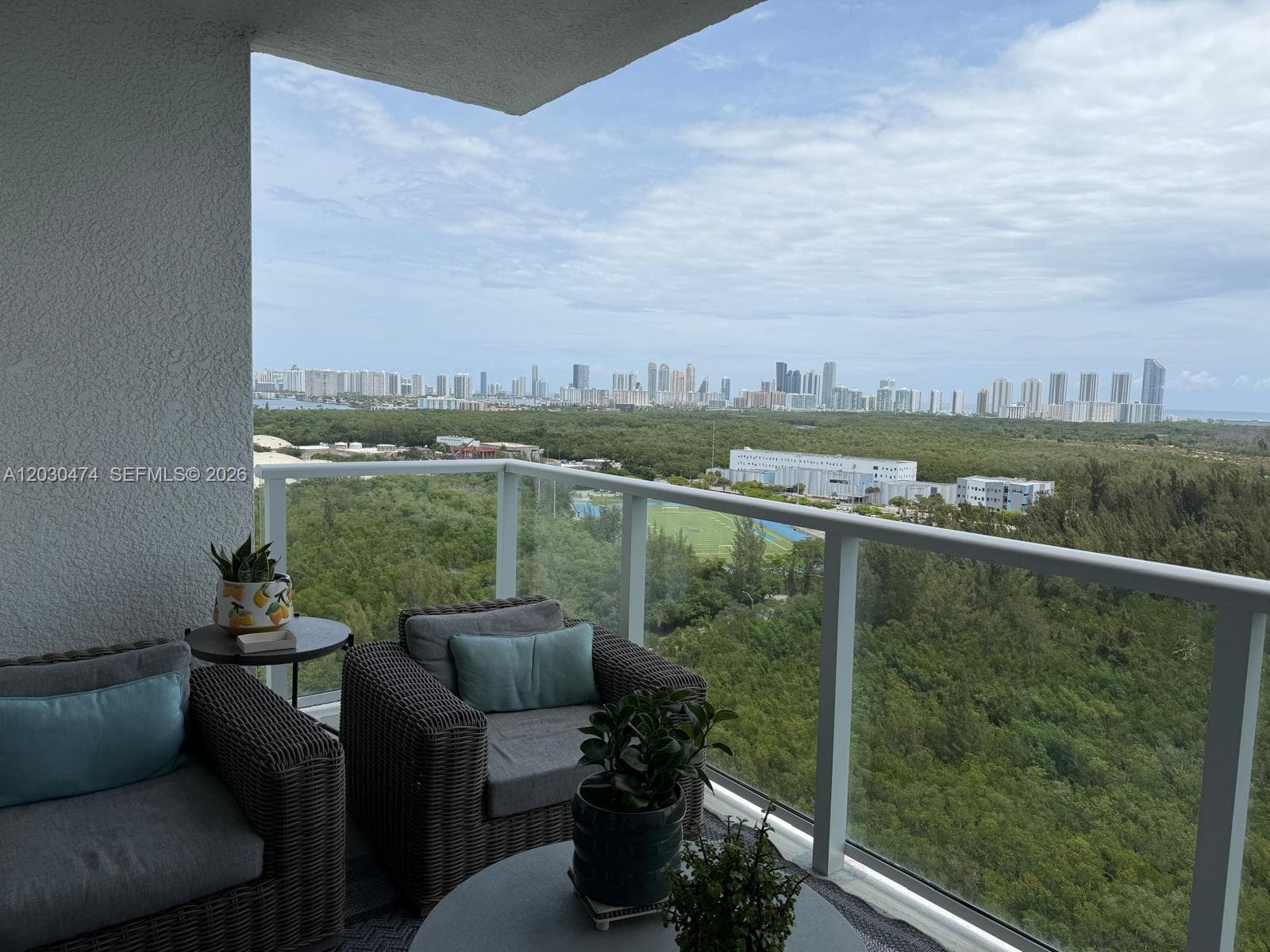 14951 Royal Oaks Ln # 2001, Miami FL 33181 — 11