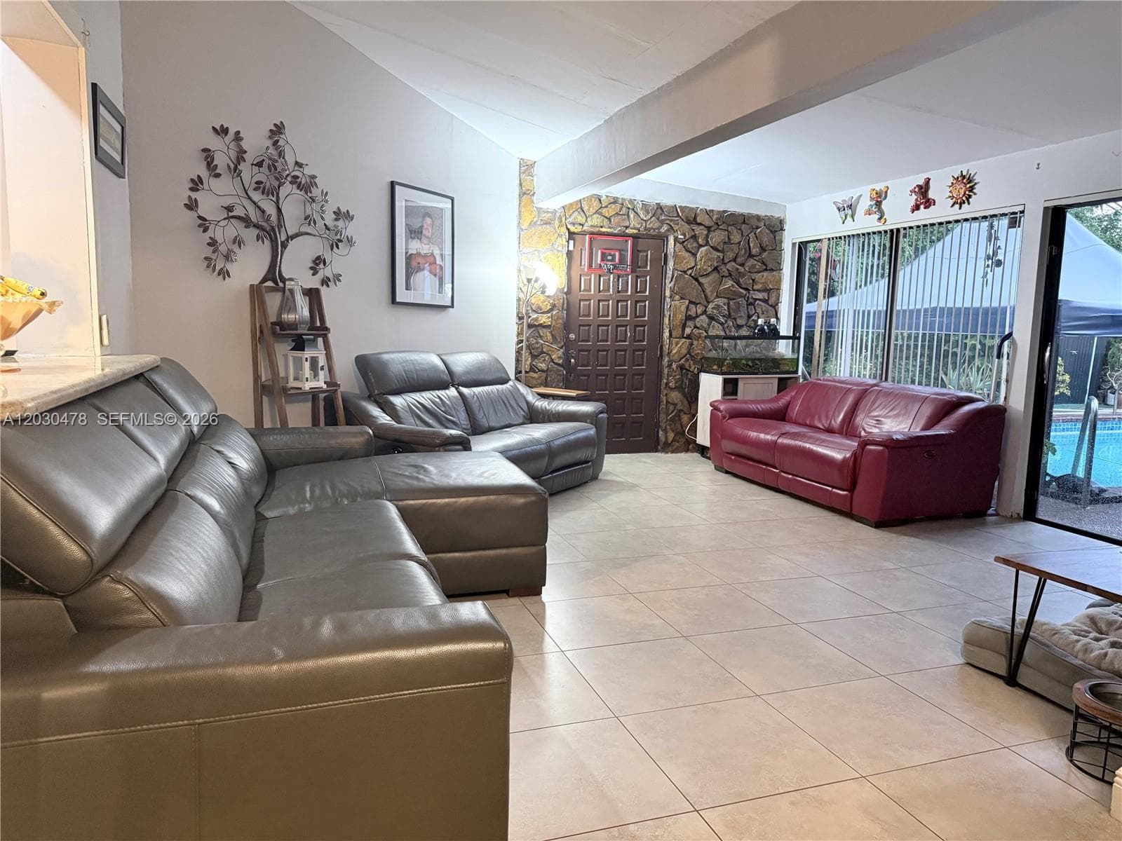 18240 NE 8th Ave, North Miami Beach FL 33162 — 2