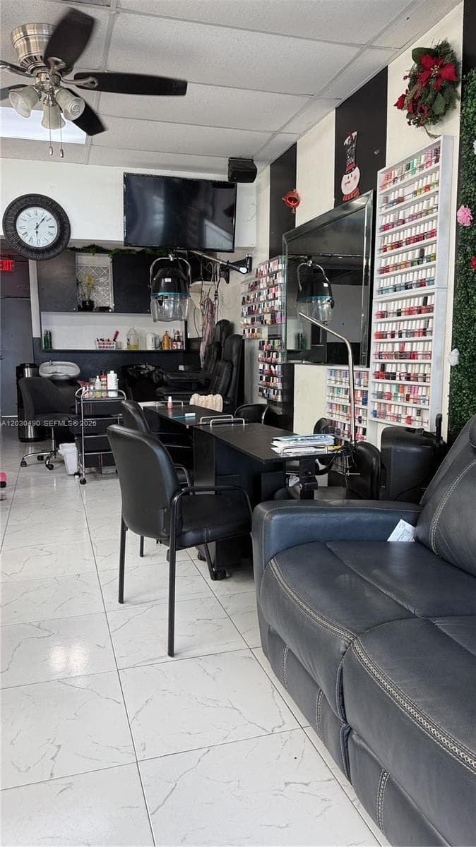 11842 W Dixie Hwy, Miami FL 33161 — 4