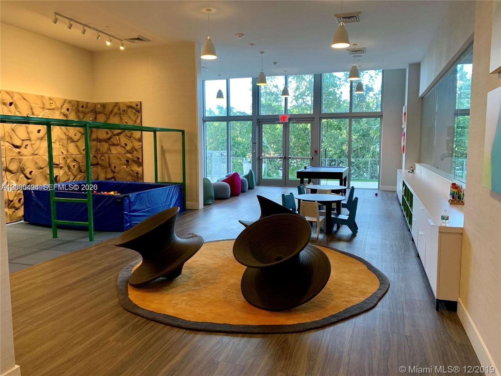 16385 Biscayne Blvd # 621, North Miami Beach FL 33160 — 43