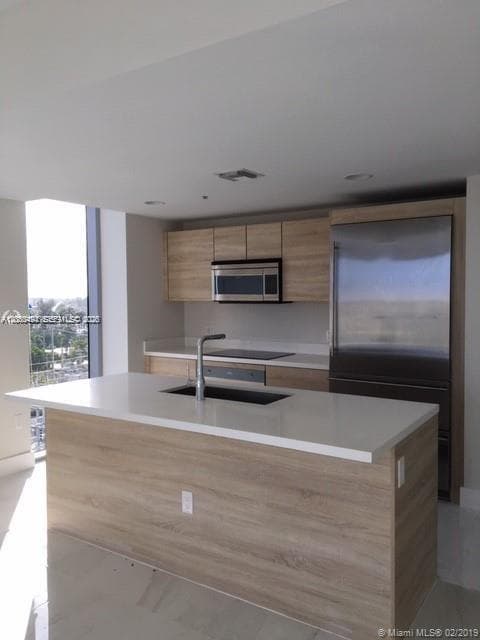 16385 Biscayne Blvd # 621, North Miami Beach FL 33160 — 20