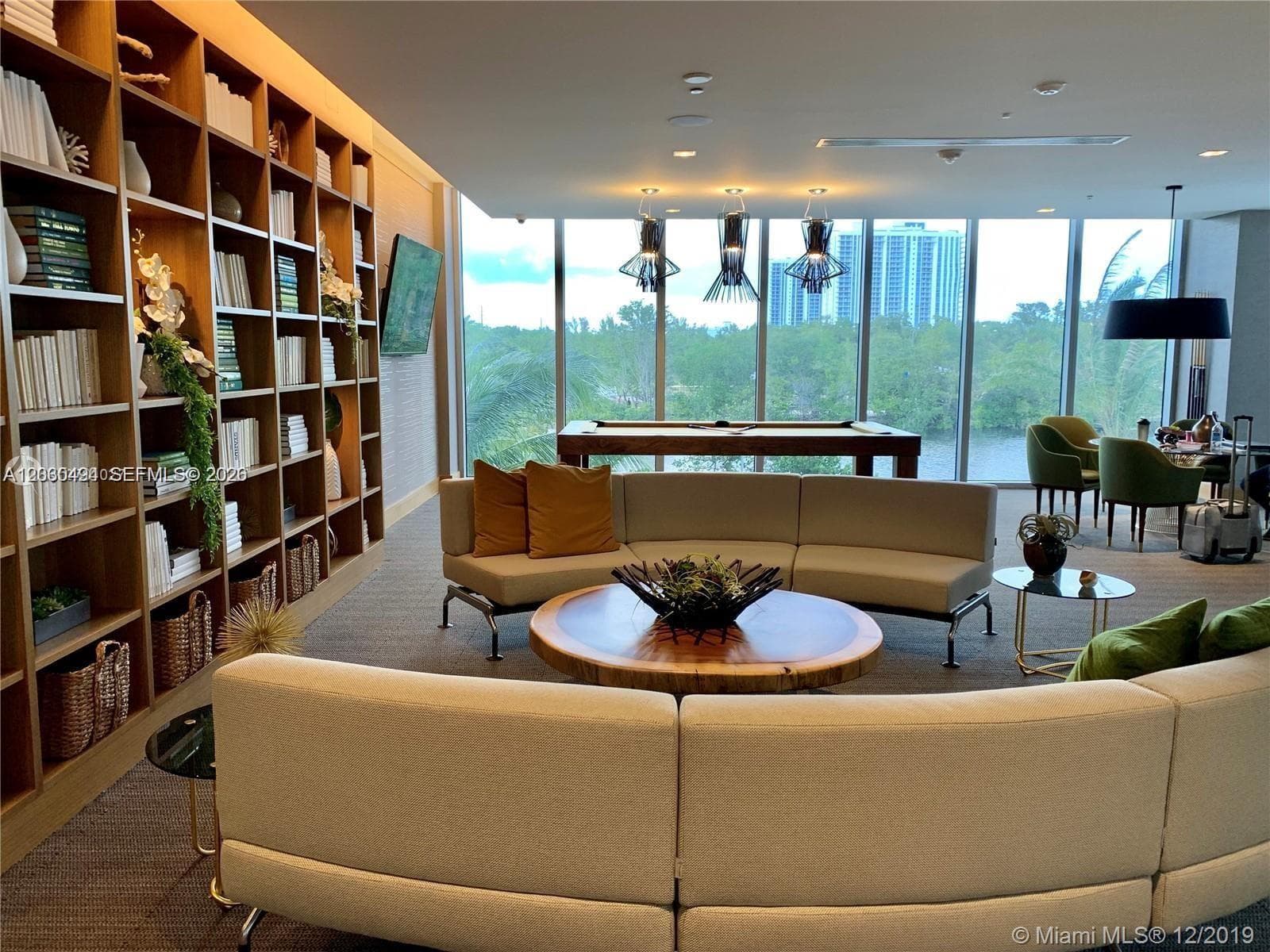16385 Biscayne Blvd # 621, North Miami Beach FL 33160 — 30