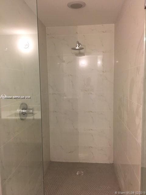 16385 Biscayne Blvd # 621, North Miami Beach FL 33160 — 14