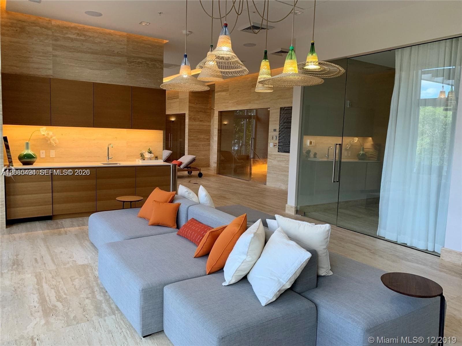 16385 Biscayne Blvd # 621, North Miami Beach FL 33160 — 40