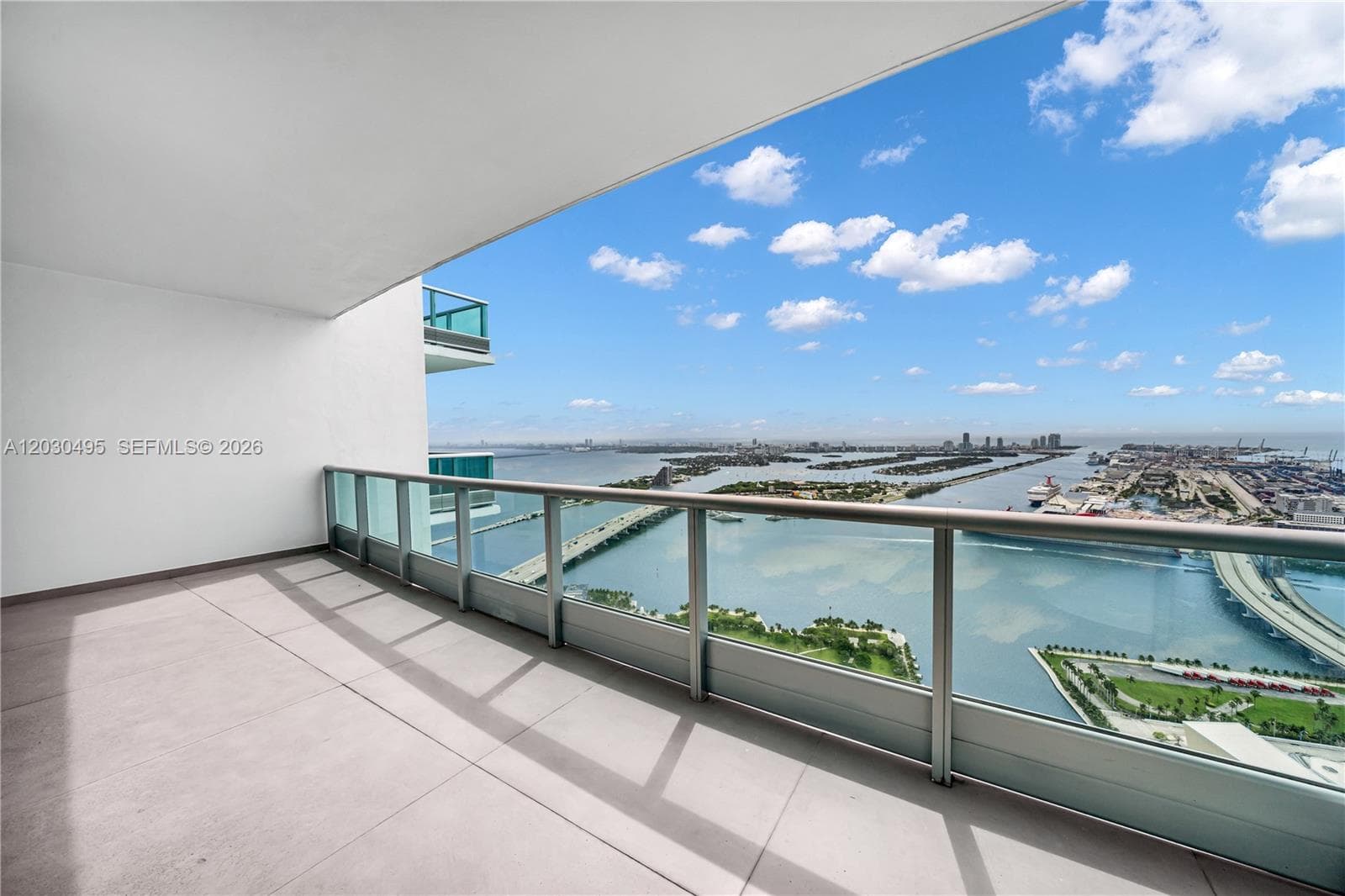 900 Biscayne Blvd, Miami FL 33132 — 36