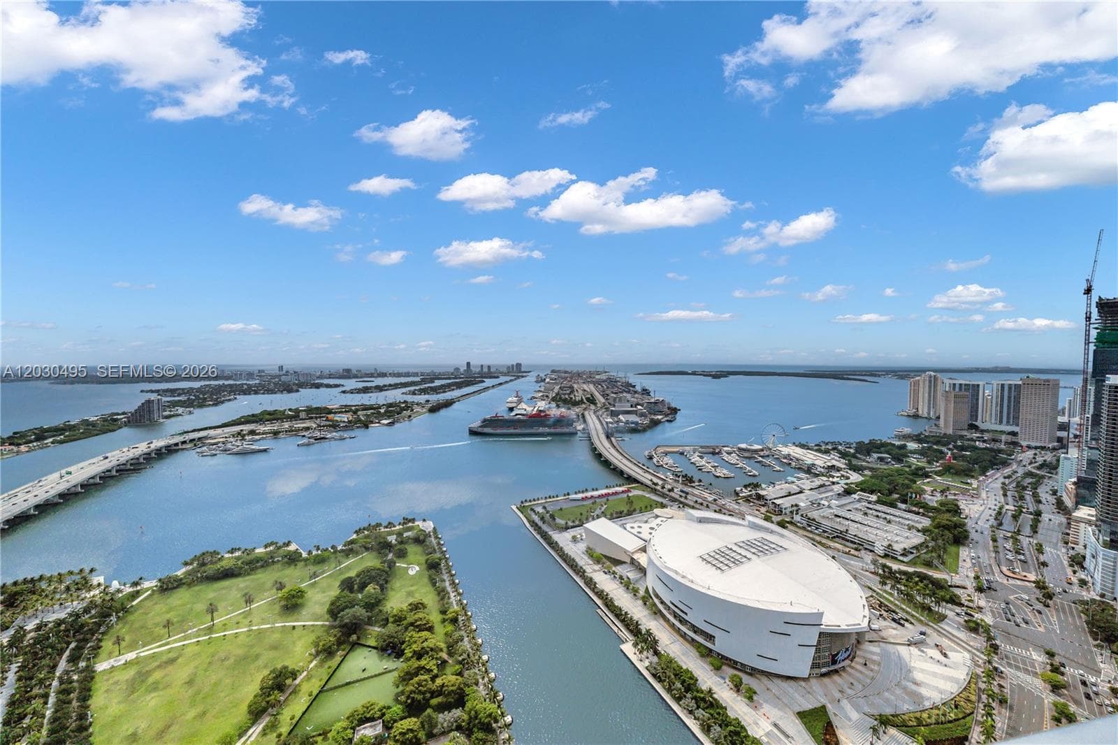 900 Biscayne Blvd, Miami FL 33132 — 1