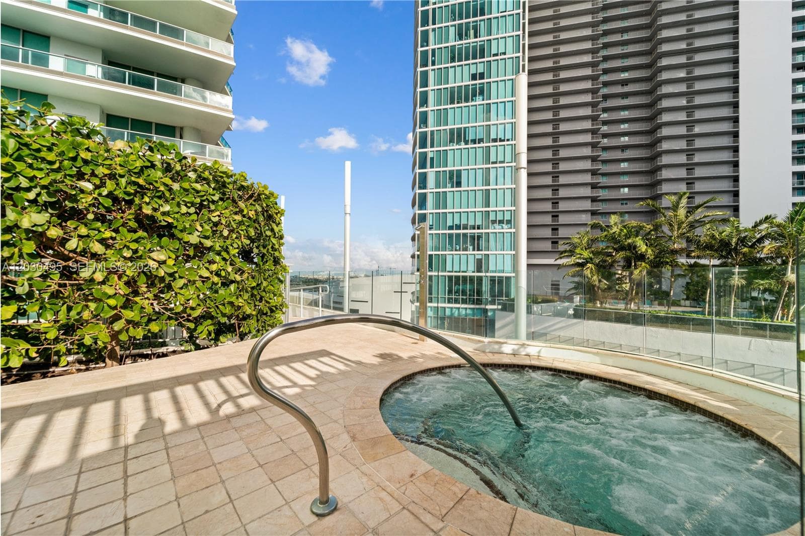 900 Biscayne Blvd, Miami FL 33132 — 39