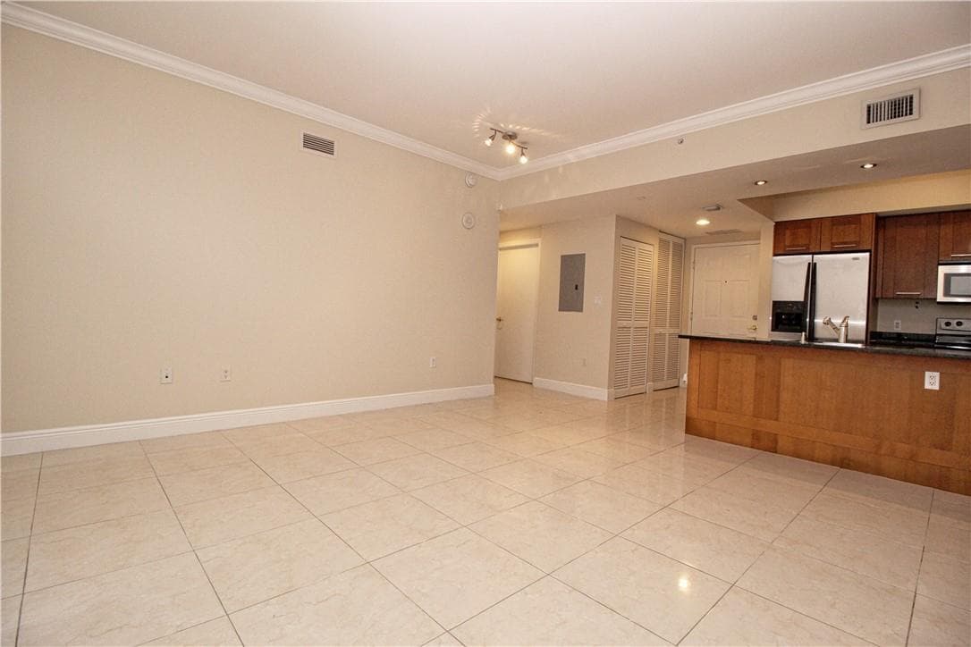 4100 Salzedo Street # 512, Coral Gables FL 33146 — 5