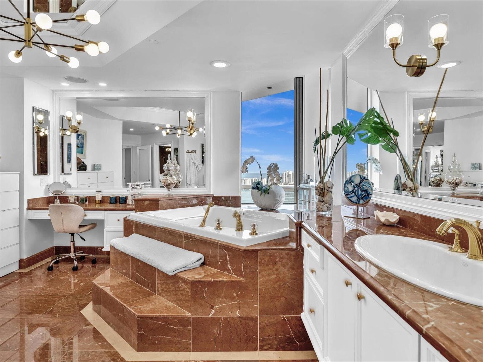 7000 Island Boulevard # 06, Aventura FL 33160 — 41