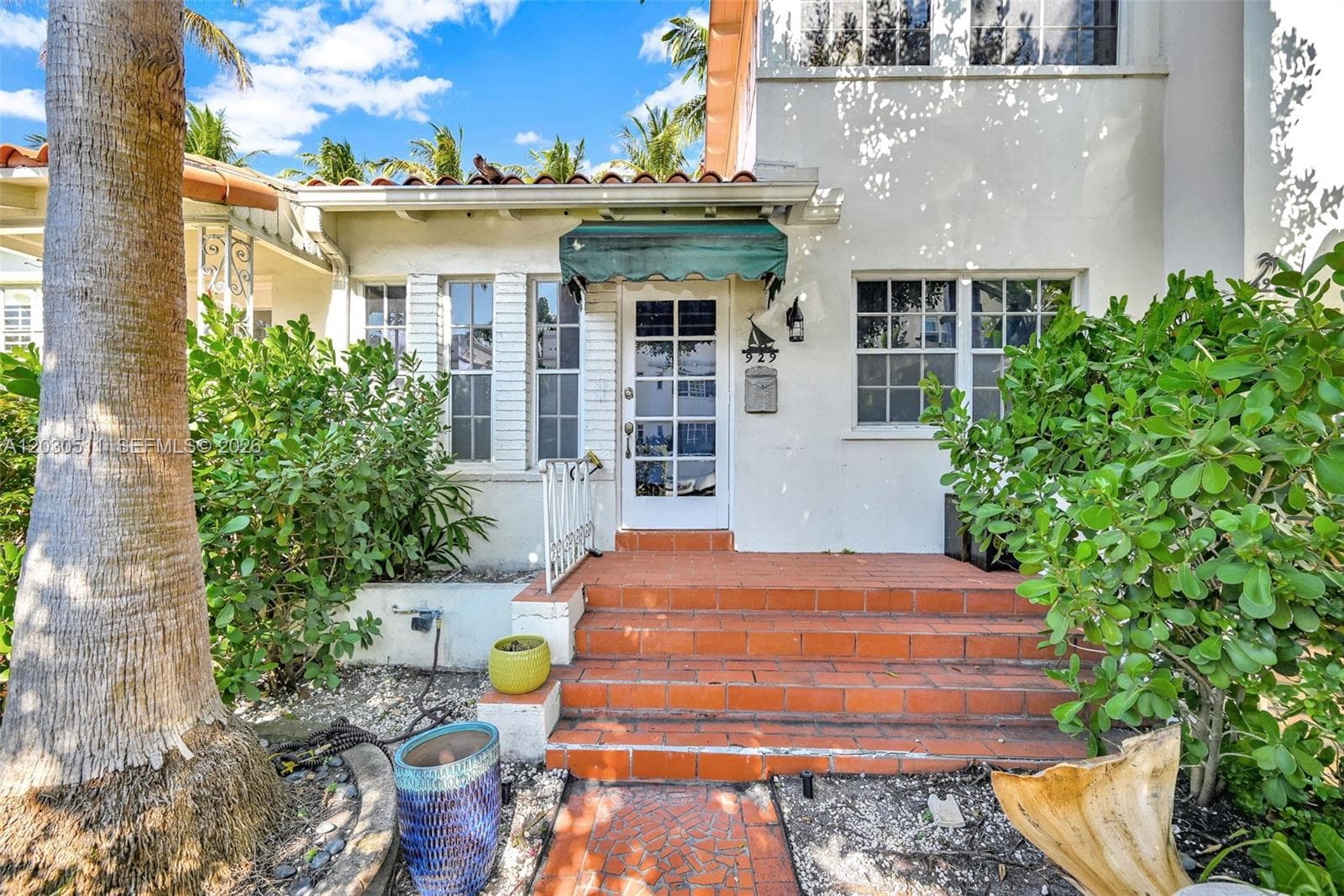 1605 Michigan Ave # 929, Miami Beach FL 33139 — 2