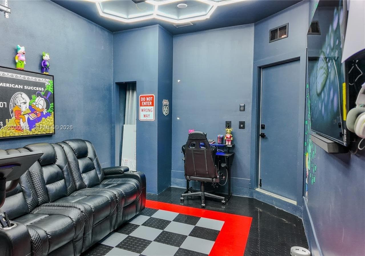 7221 NW 103rd Path, Doral FL 33178 — 13