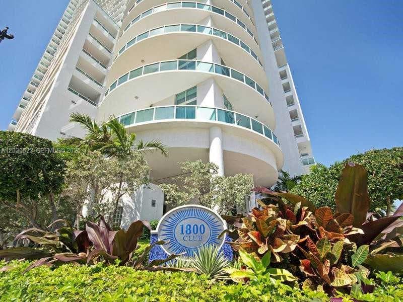 1800 N Bayshore Dr # 605, Miami FL 33132 — 23