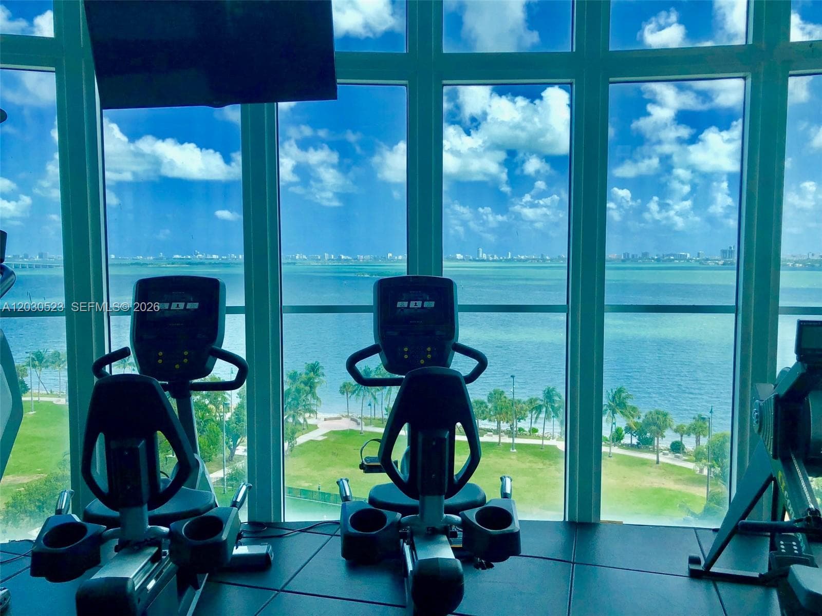1800 N Bayshore Dr # 605, Miami FL 33132 — 49