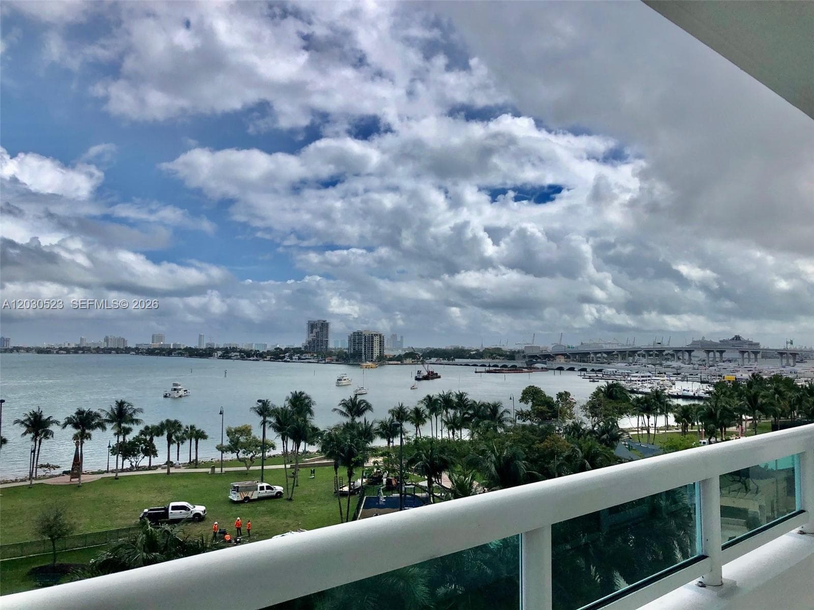 1800 N Bayshore Dr # 605, Miami FL 33132 — 18
